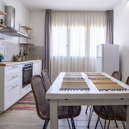 Central Station Apartments - Fanale Rentals Palermo Room photo