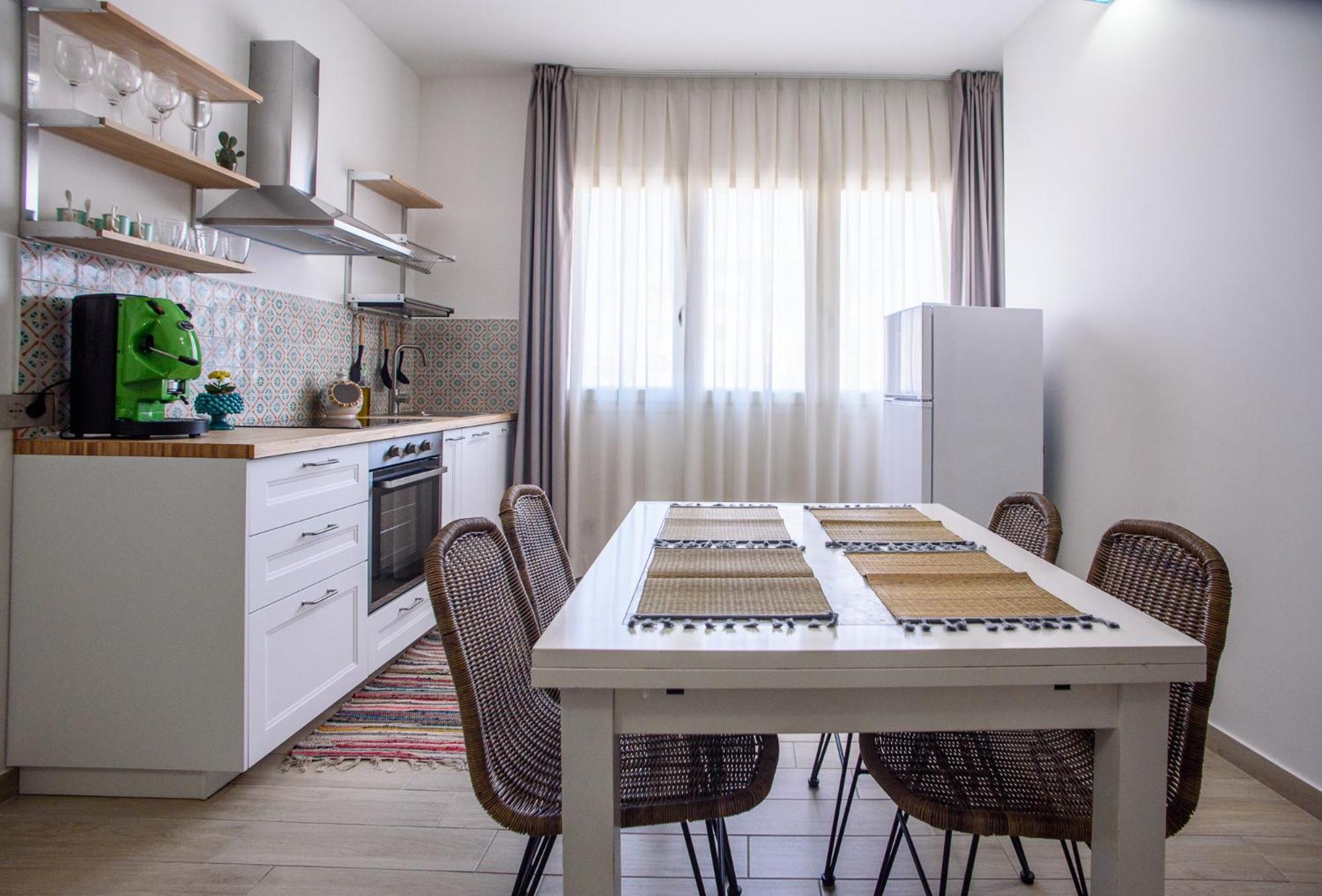 Central Station Apartments - Fanale Rentals Palermo Room photo